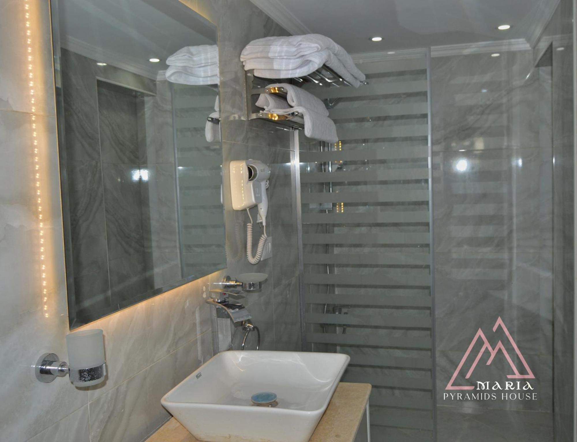 Maria Pyramids House Hotel Kafret el-Gabal Buitenkant foto