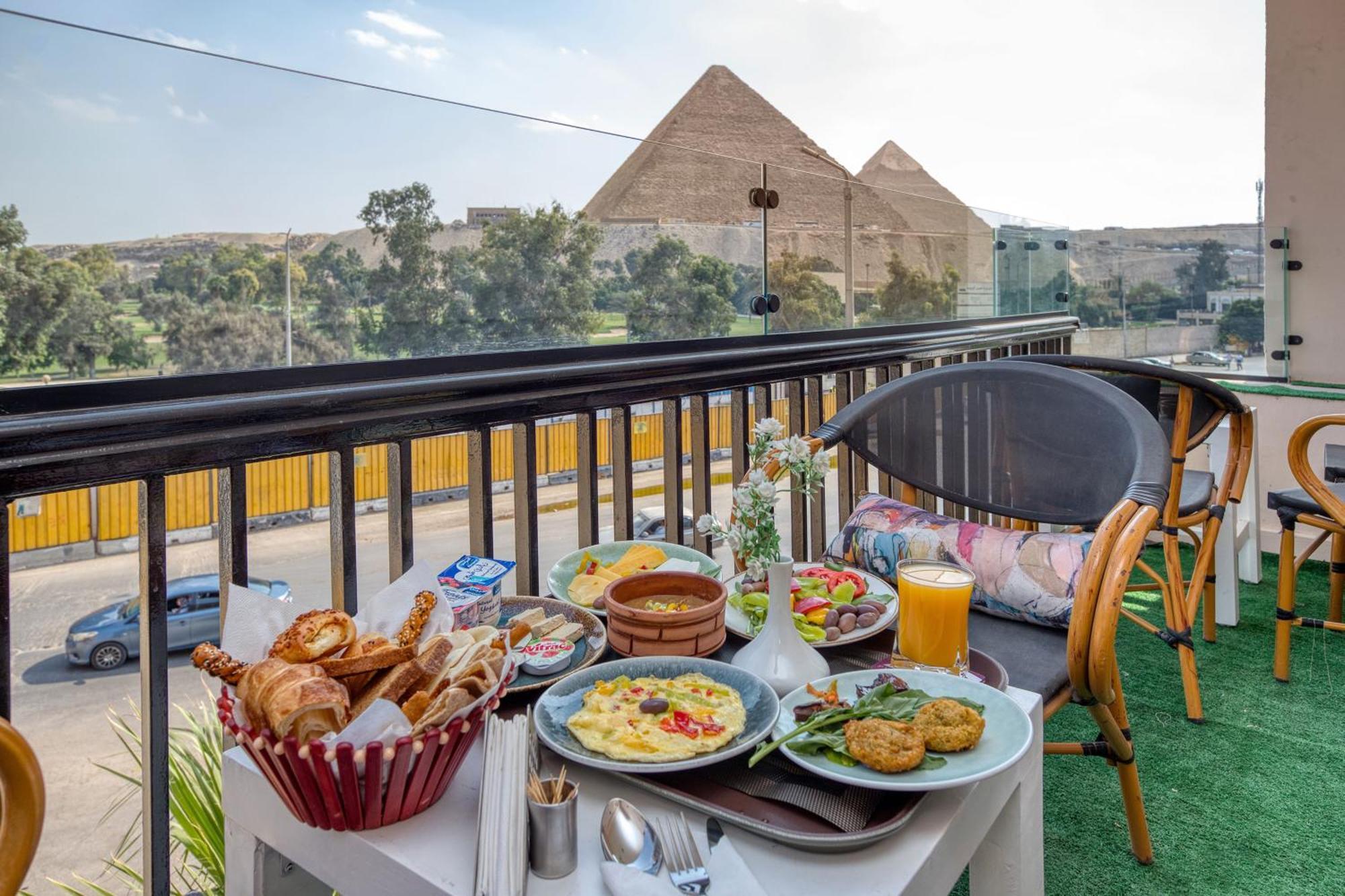 Maria Pyramids House Hotel Kafret el-Gabal Buitenkant foto