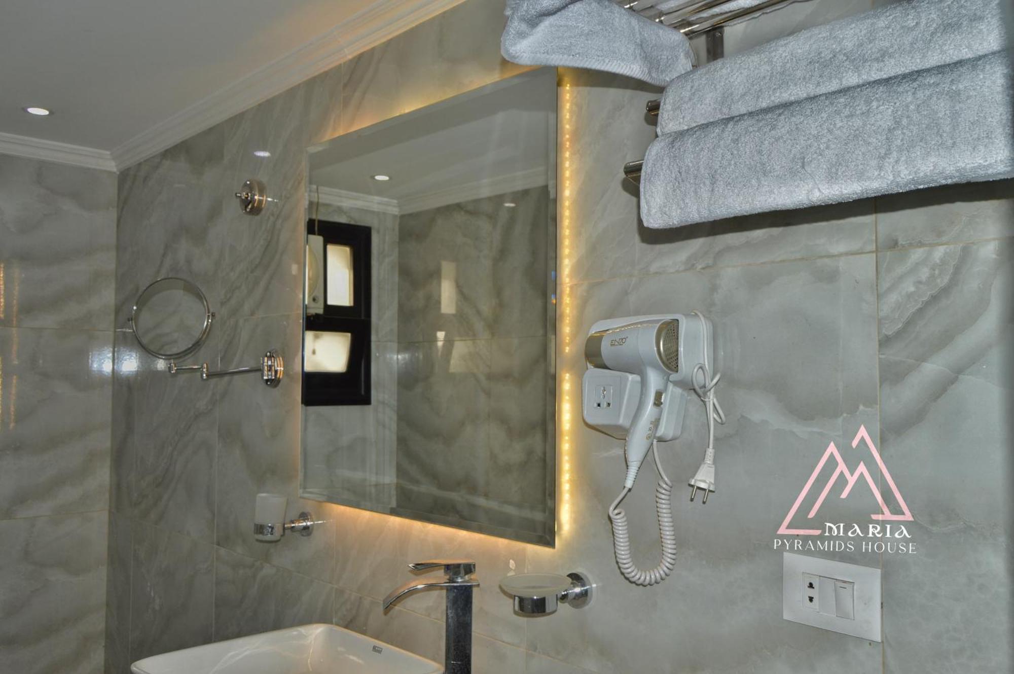 Maria Pyramids House Hotel Kafret el-Gabal Buitenkant foto